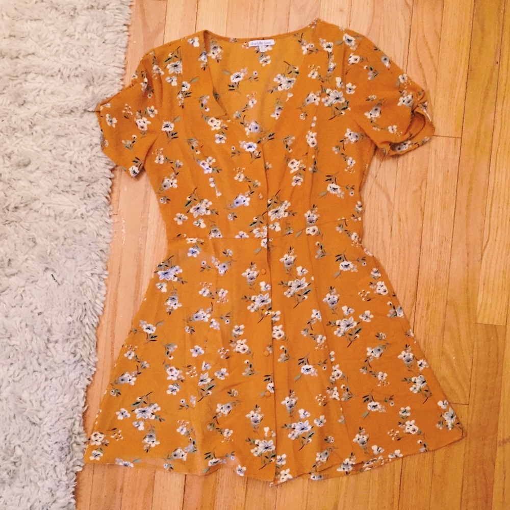 ✨Button Front Floral Dress✨